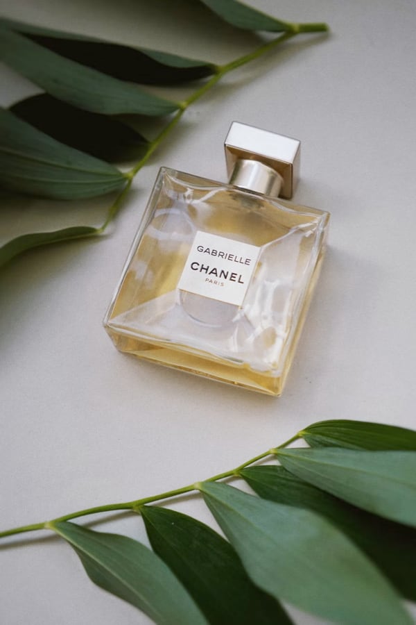 image of chanel perfume for laptop